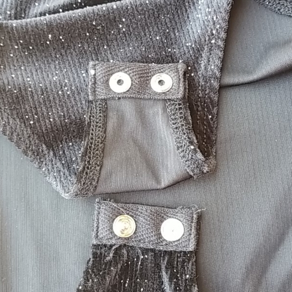 NEW - Bodysuit Love Hurts - Picture 7 of 8